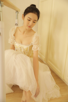 女秘书的条件在线